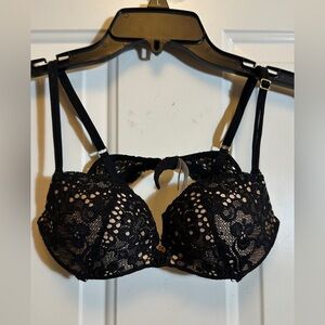 Victoria's Secret Very Sexy Floral Black Lace Push-Up Bra